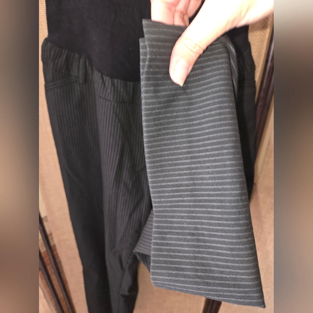 Women's Motherhood Maternity Black Pinstripe Pants Size XL - Picture 6 of 12